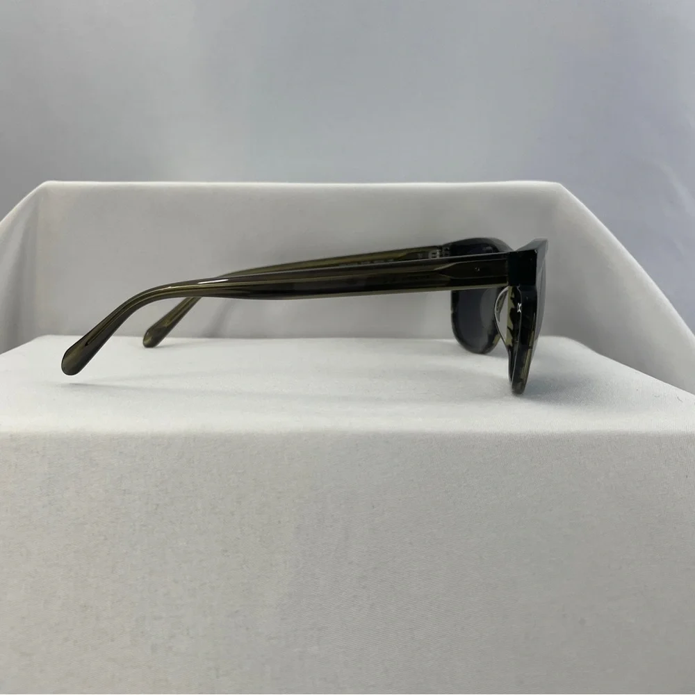 Fossil FOS 2112 Wayfarer Sunglasses – Olive Tortoise Frame with Dark Gray Lenses - Picture 8 of 12
